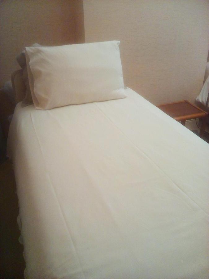 The Principality 2 Singles Bedroom Cardiff Exterior foto
